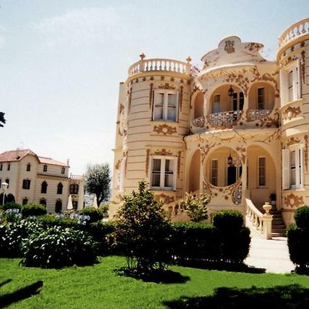 Hotel Palacete Penalba Кастропол Екстериор снимка